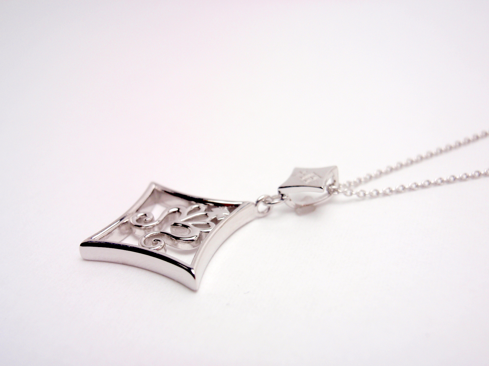 マテリアルクラウン