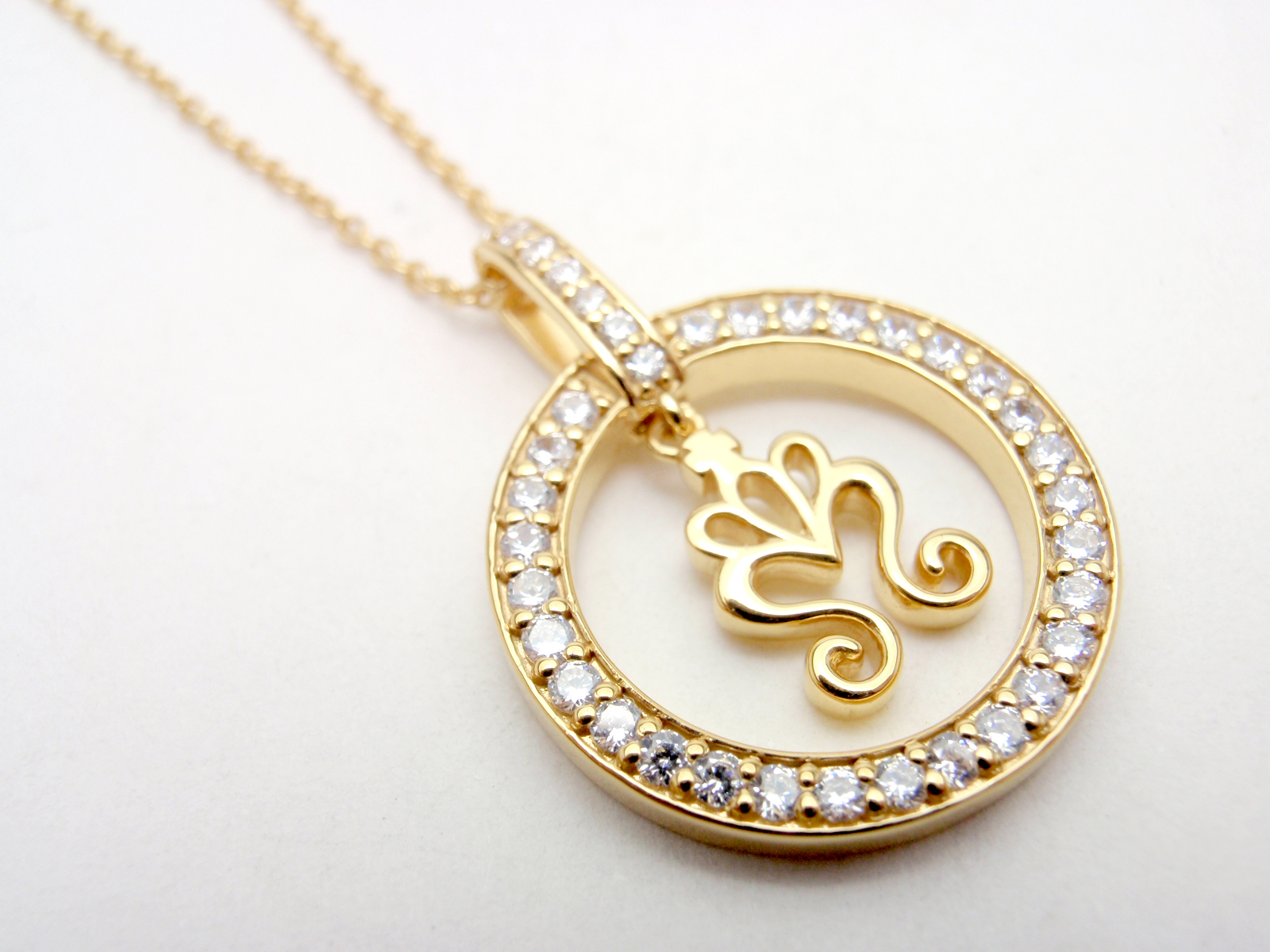 マテリアルクラウン