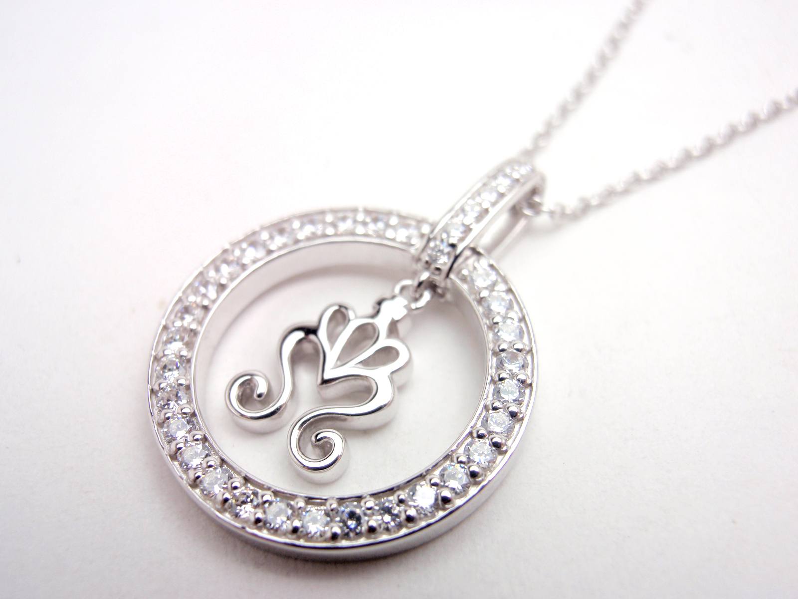 マテリアルクラウン