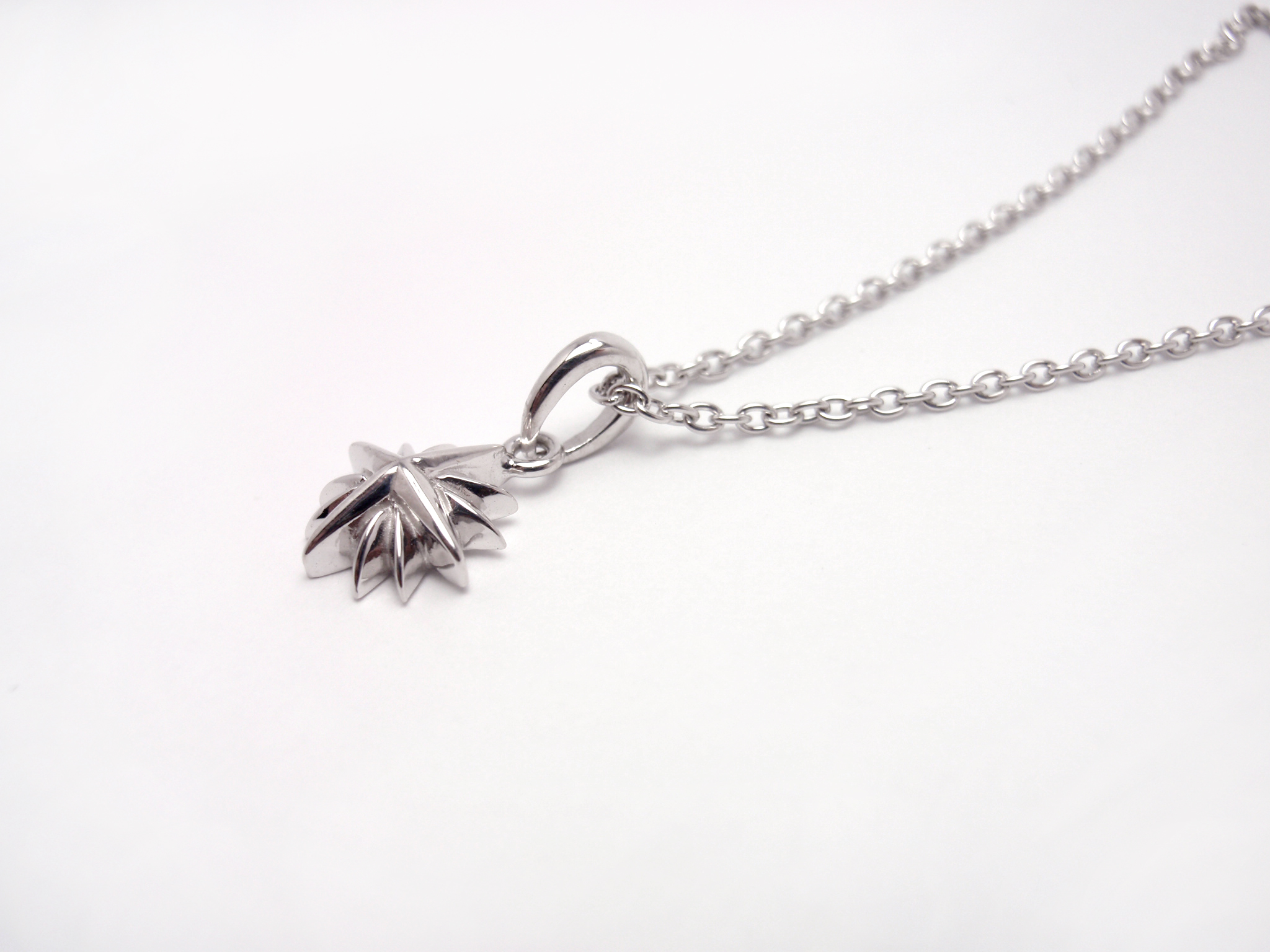 マテリアルクラウン