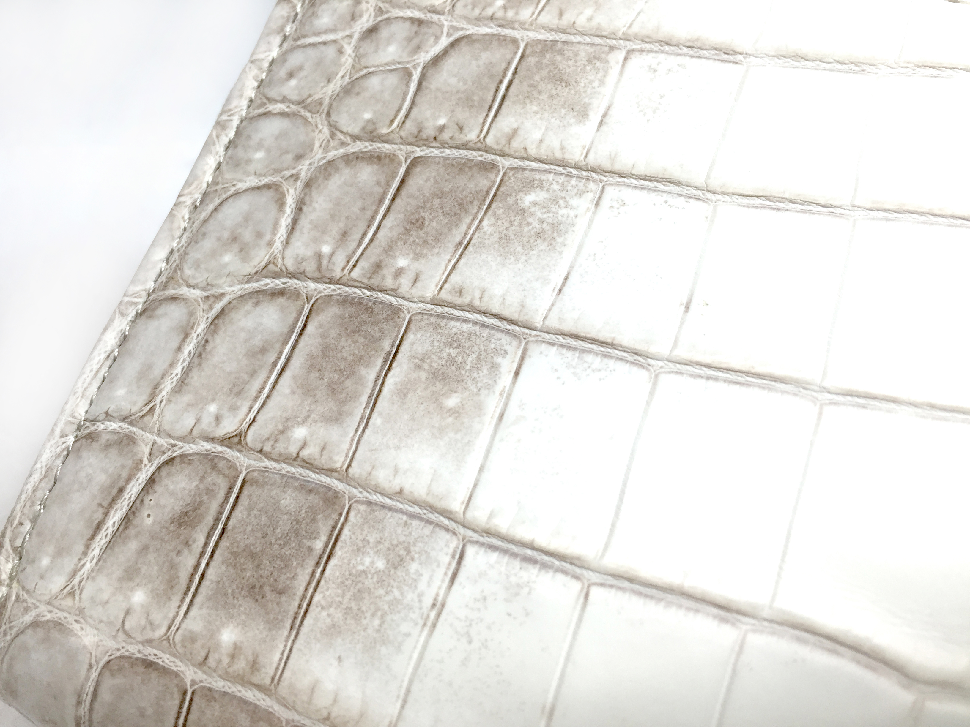 マテリアルクラウン