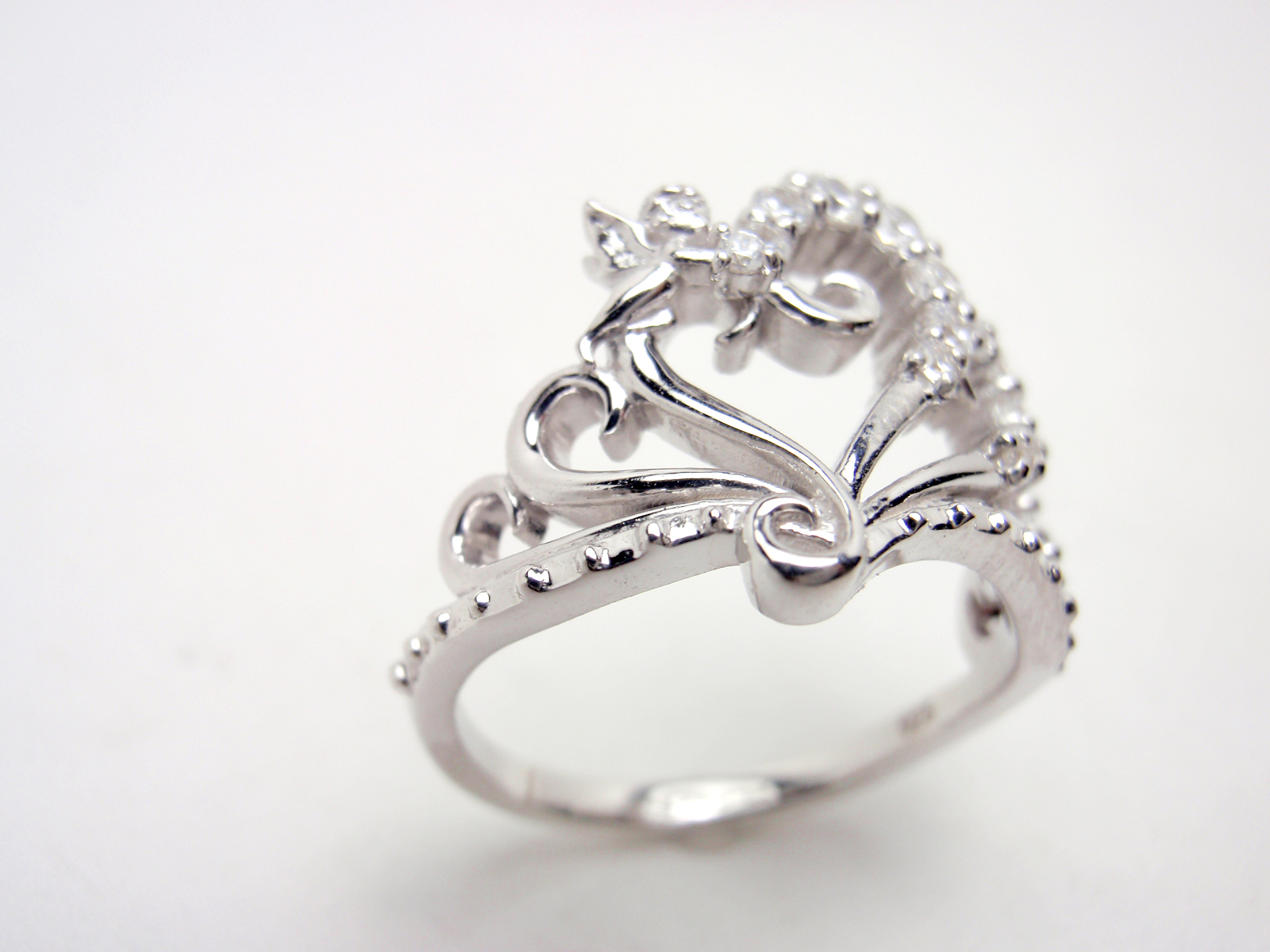 マテリアルクラウン