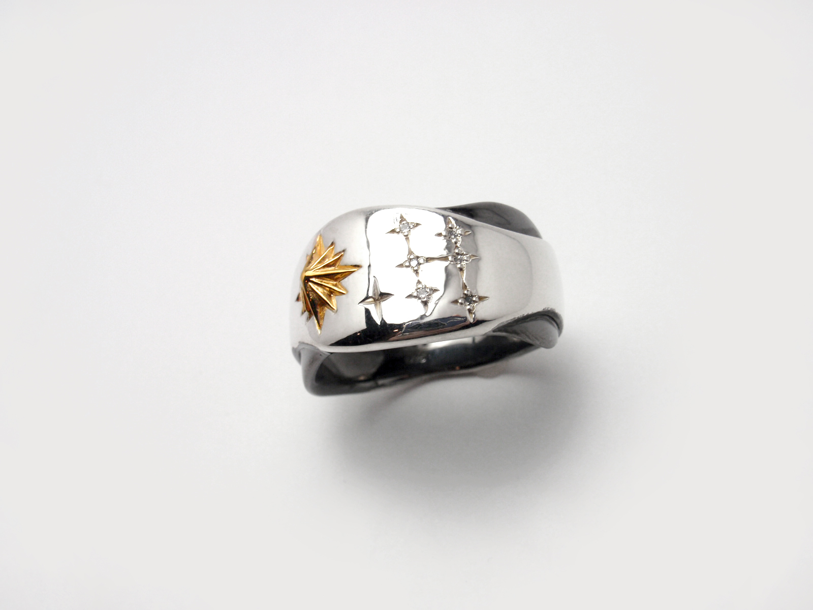 マテリアルクラウン