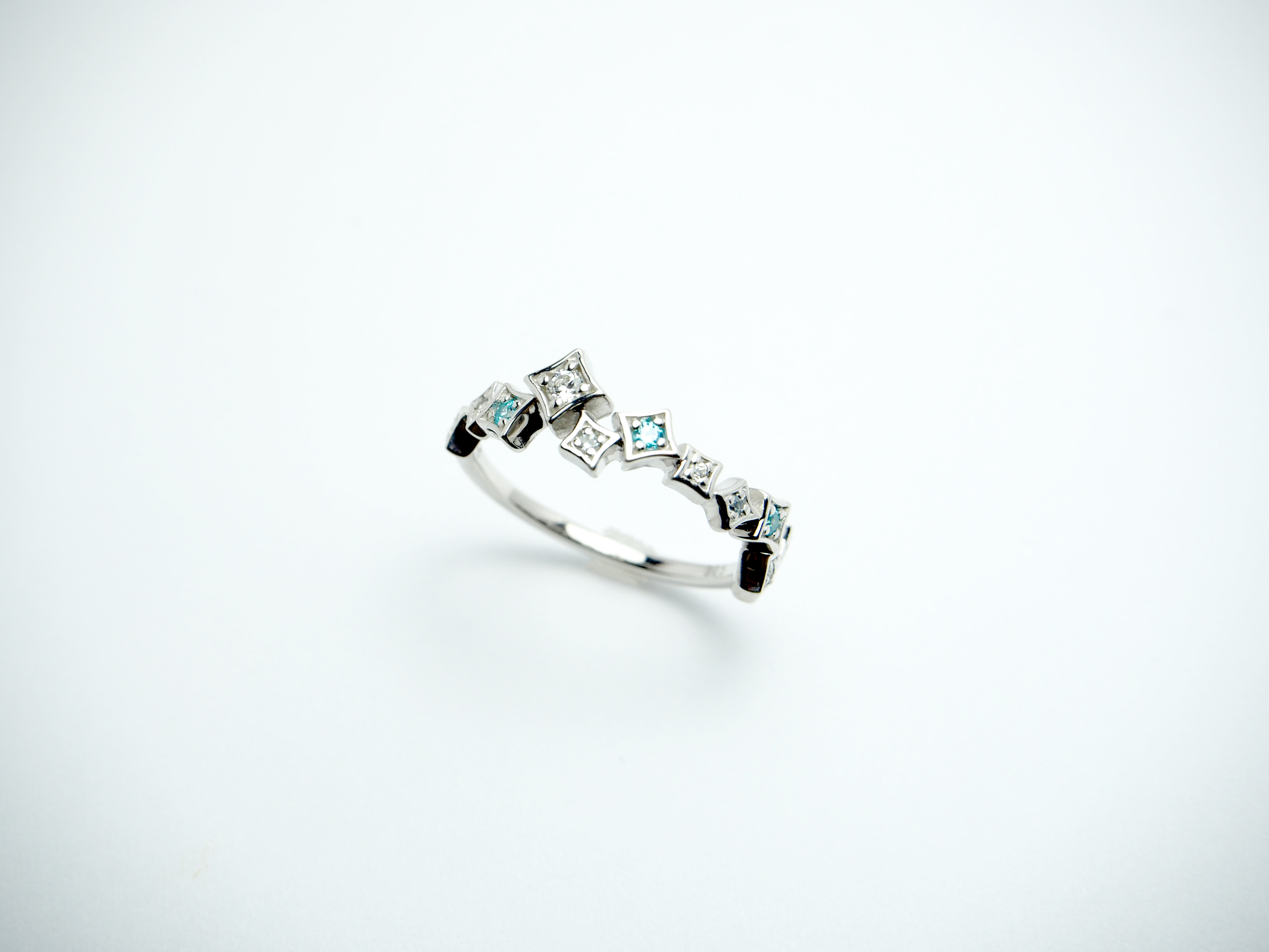 マテリアルクラウン